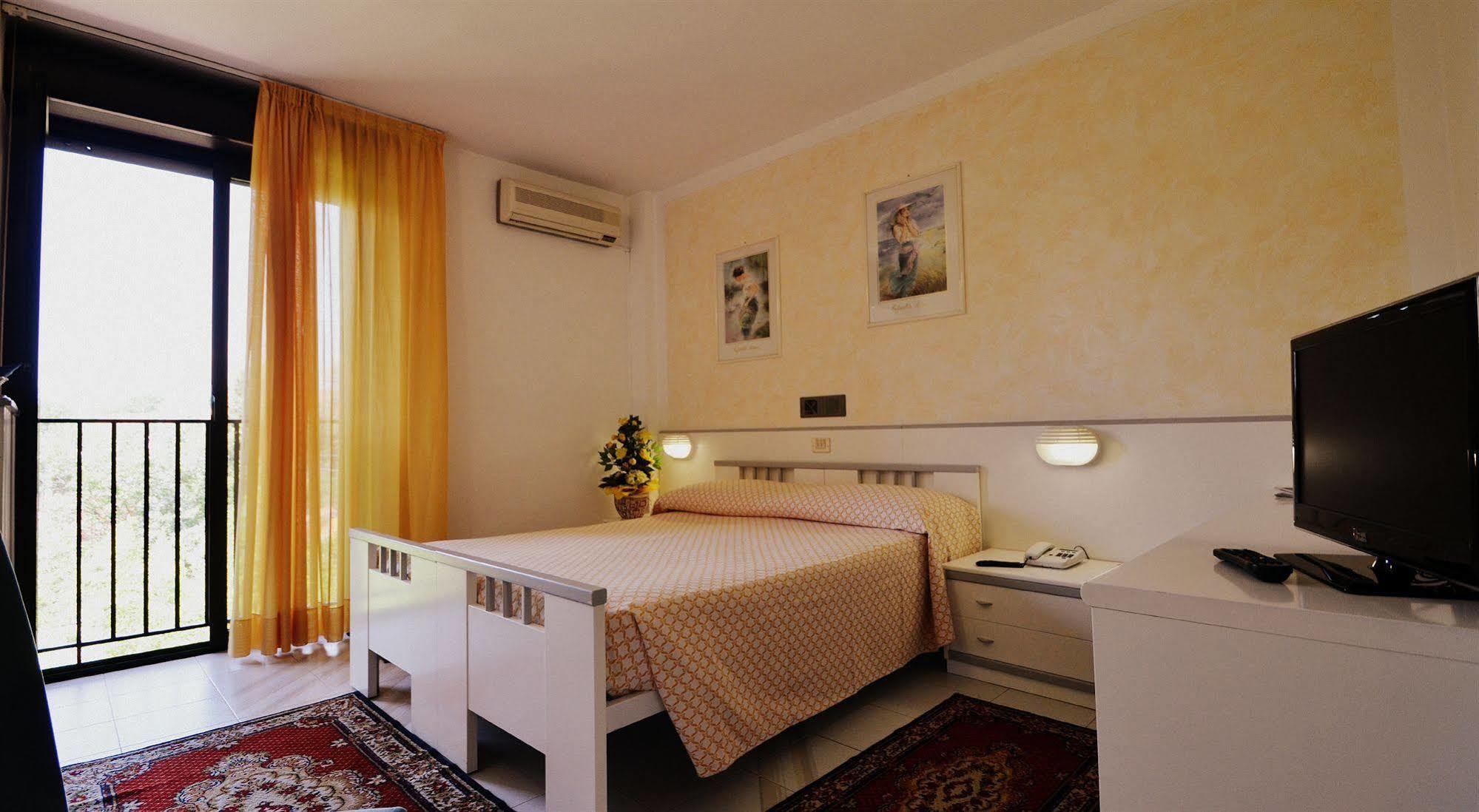 Rio Hotel Ривальта-ді-Торино Екстер'єр фото
